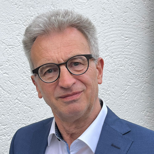 Dieter R.
